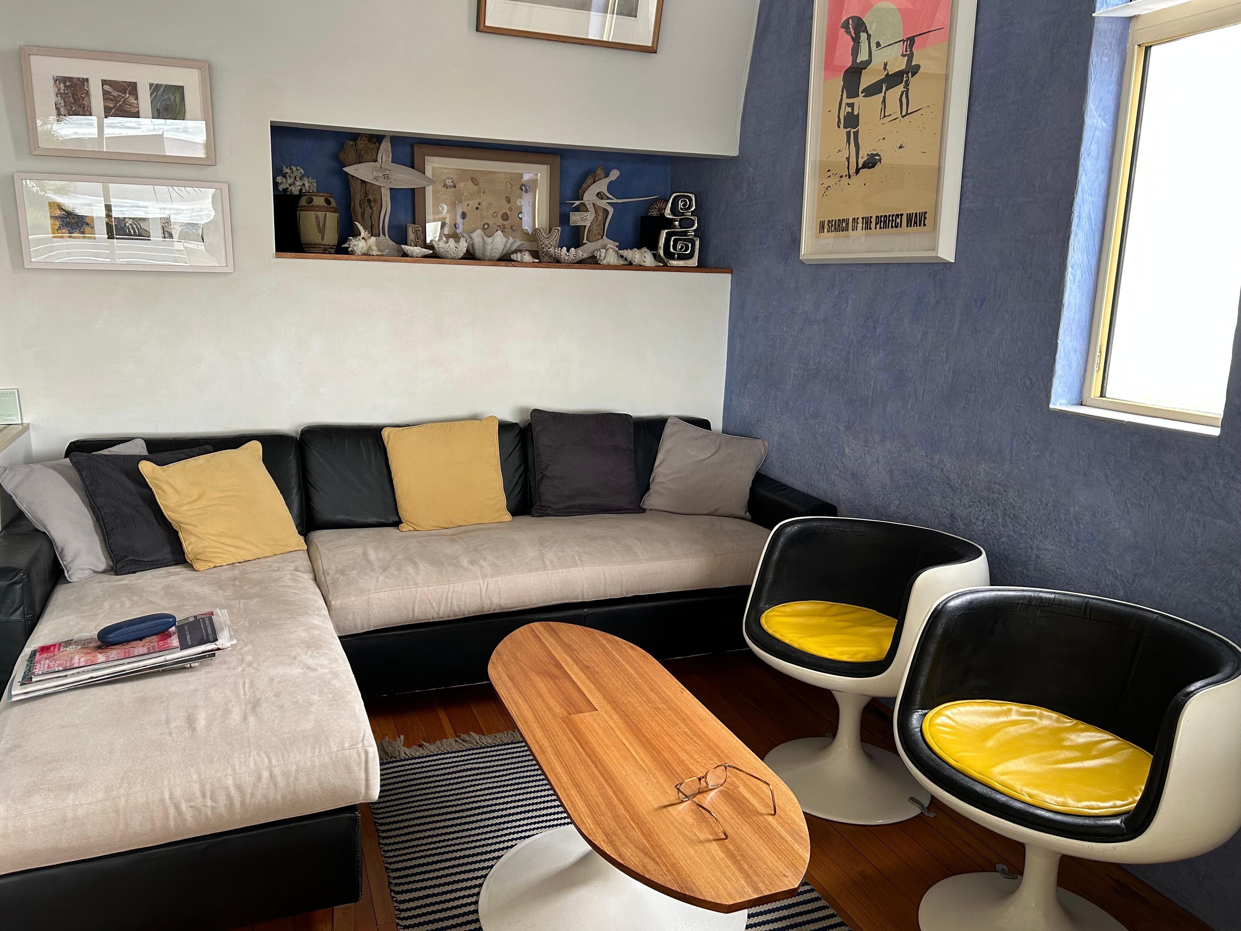 Lounge room
