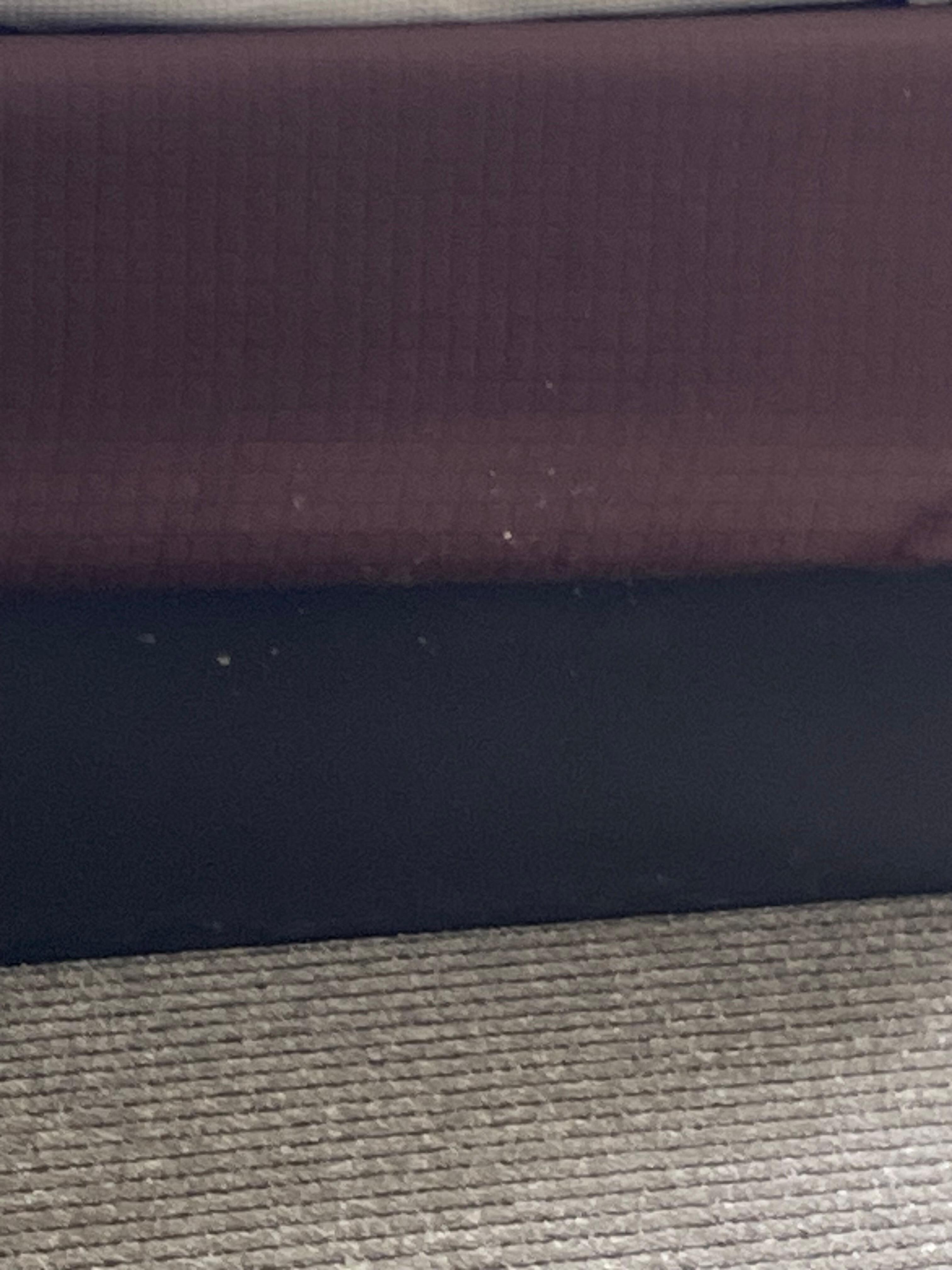 Bed at the bottom dirty 