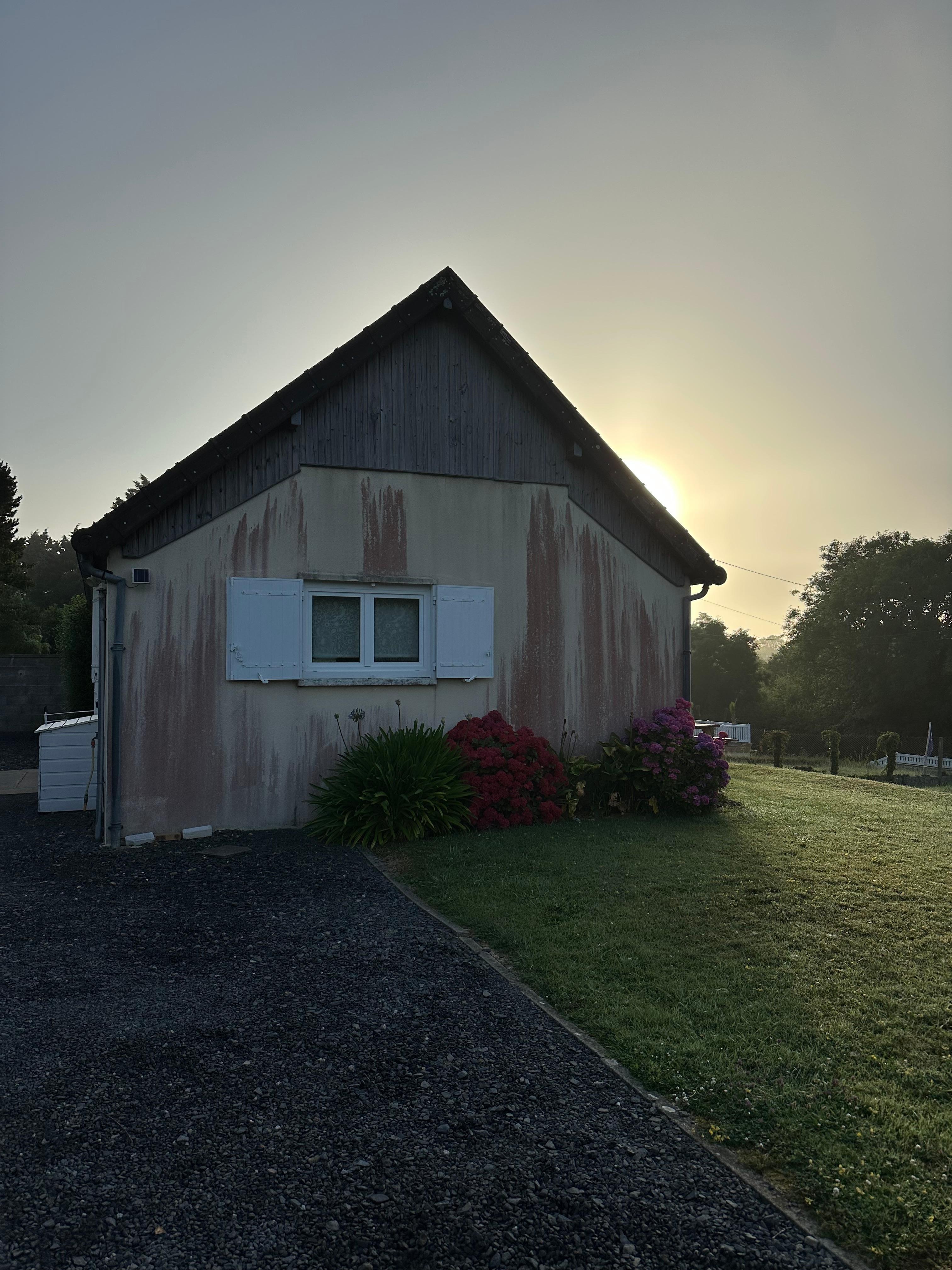 The cute cottage! Home away from home!