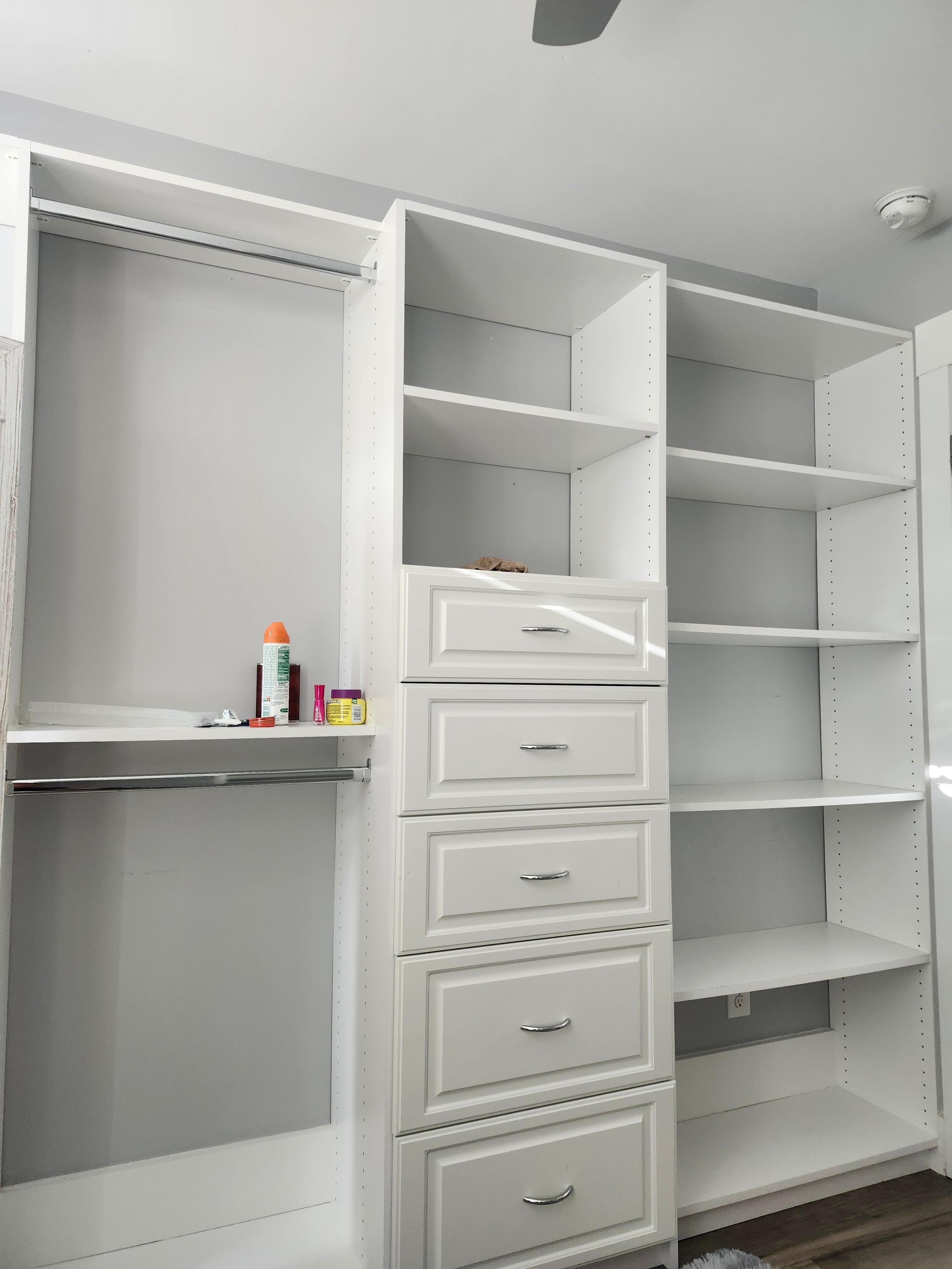 The women's dream closet with mirriors 