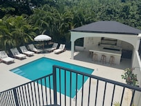 Pool área & bar