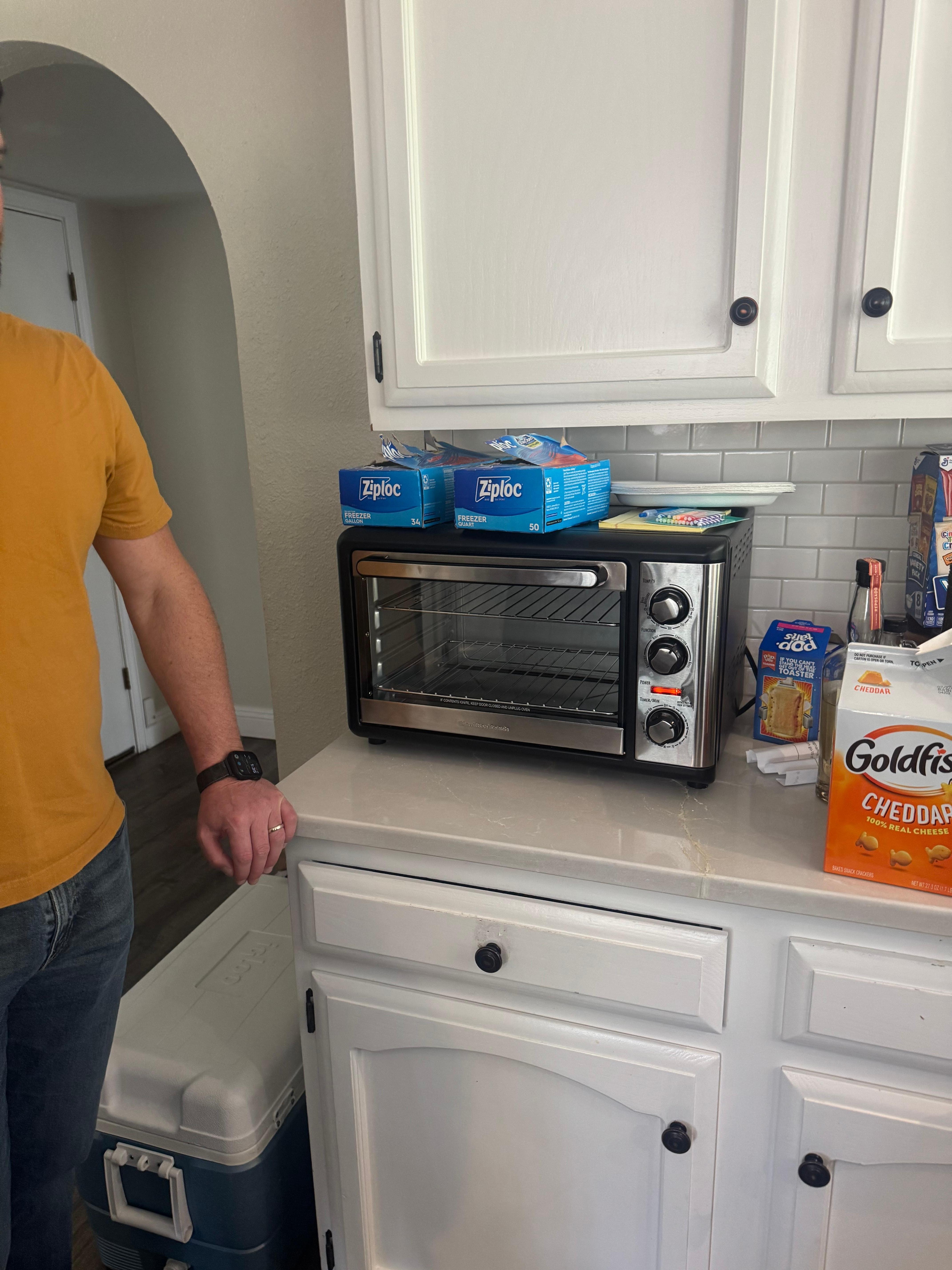 The only oven working. If you have a large party and need to cook dinner, you need to cook in multiple batches. 