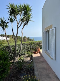 View walking to villa entrance