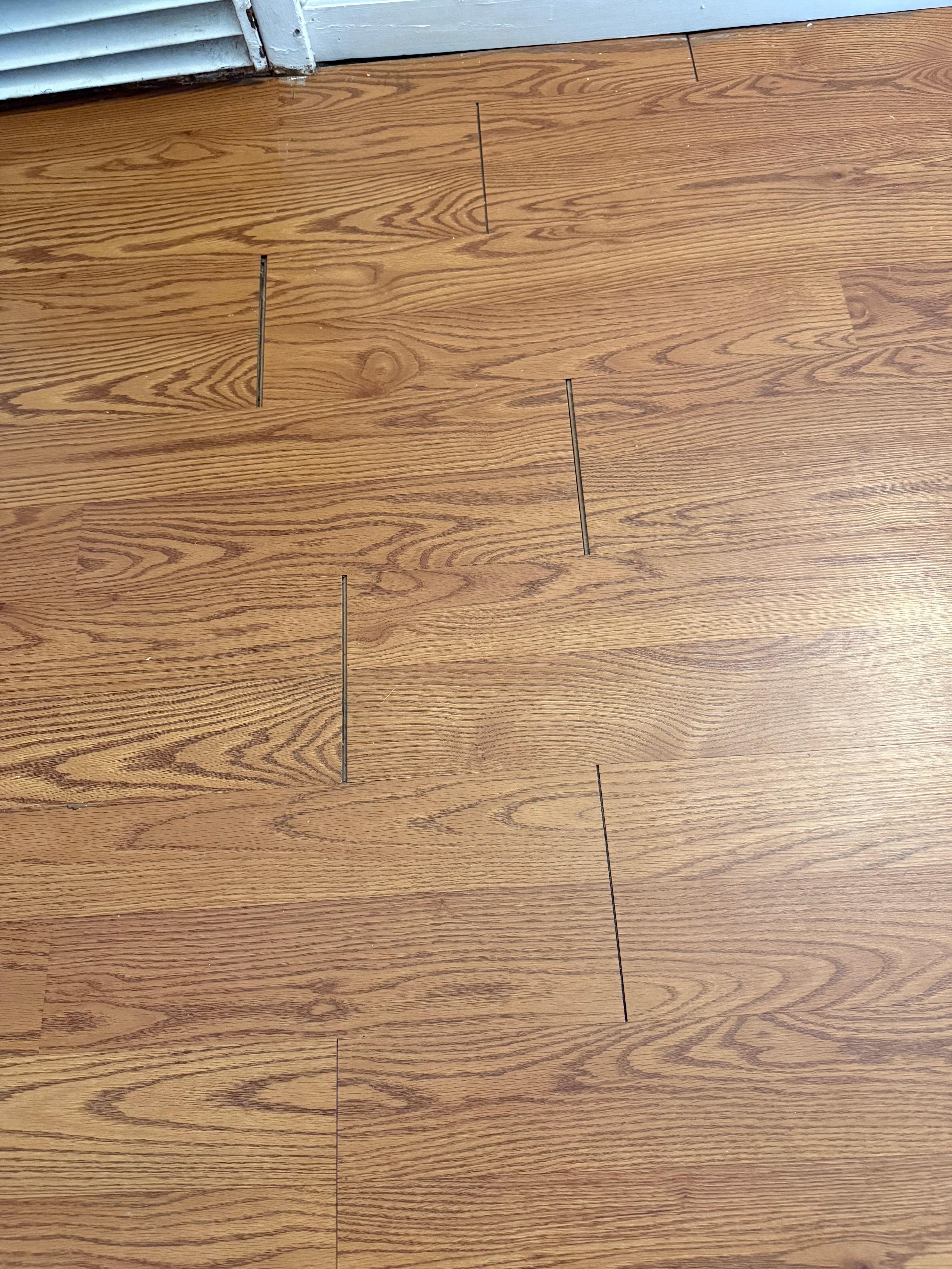 Floor Boards do not connect