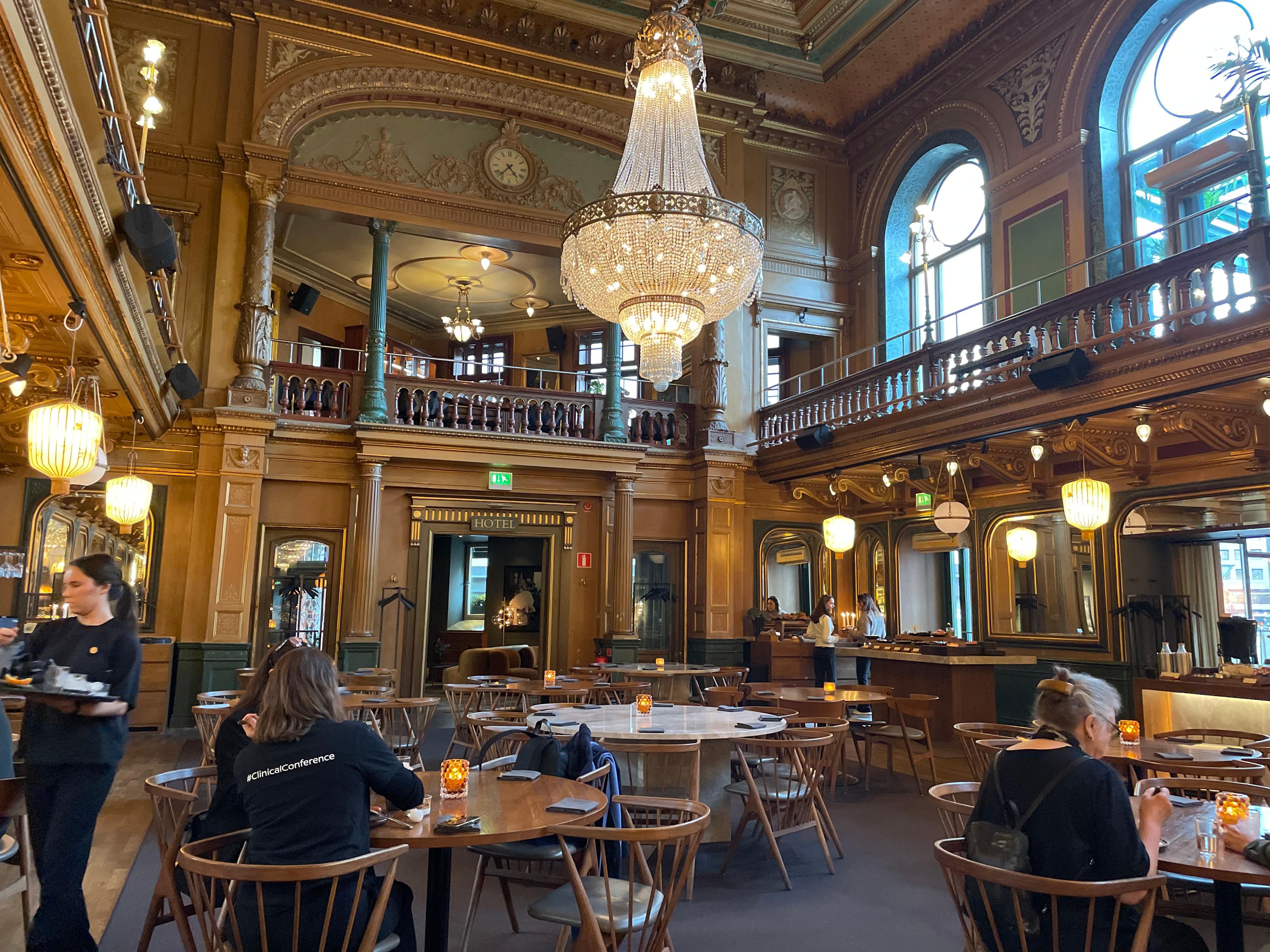 Fra den vakre salen hvor frokosten ble servert. 