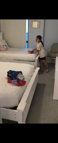 2nd bedroom