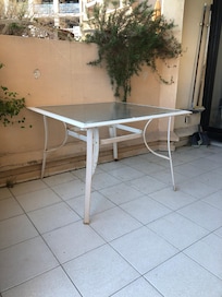 Old table, random, no chairs