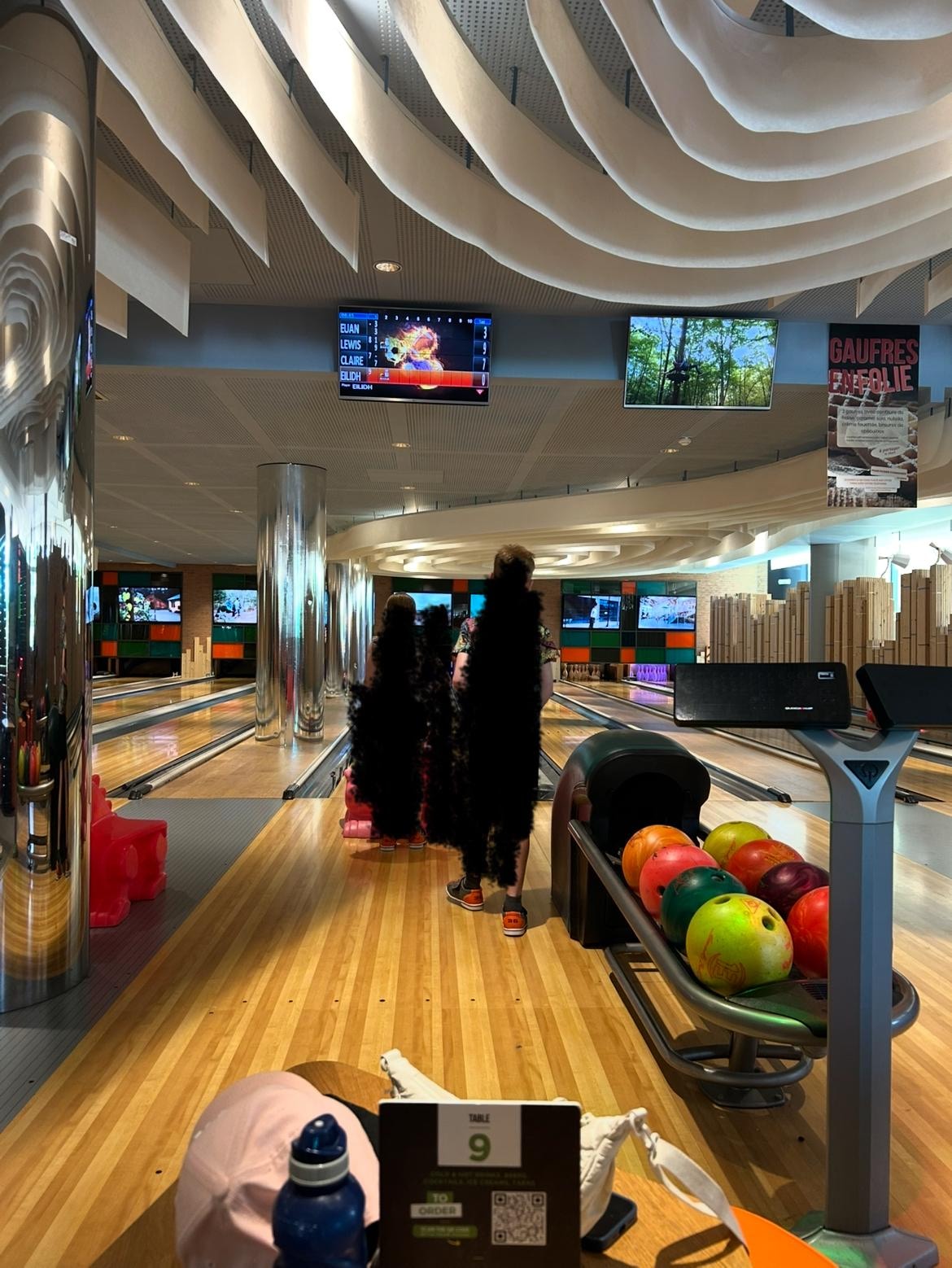 Bowling alley