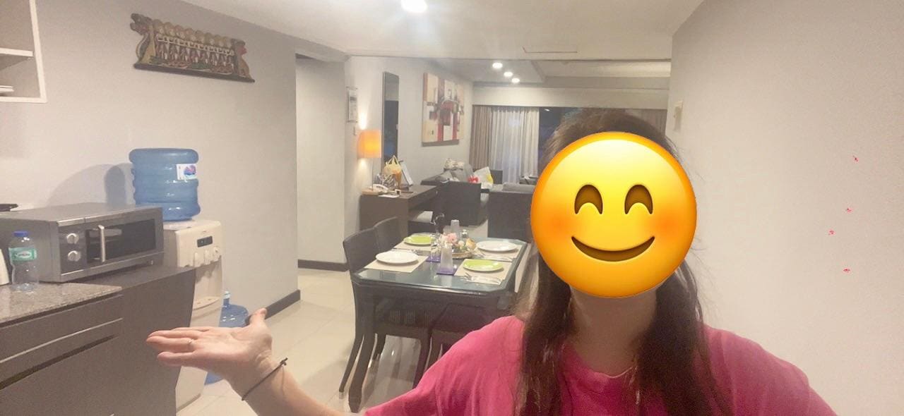 広いリビングとダイニングキッチン。ウォーターサーバーがあったのも便利でした。