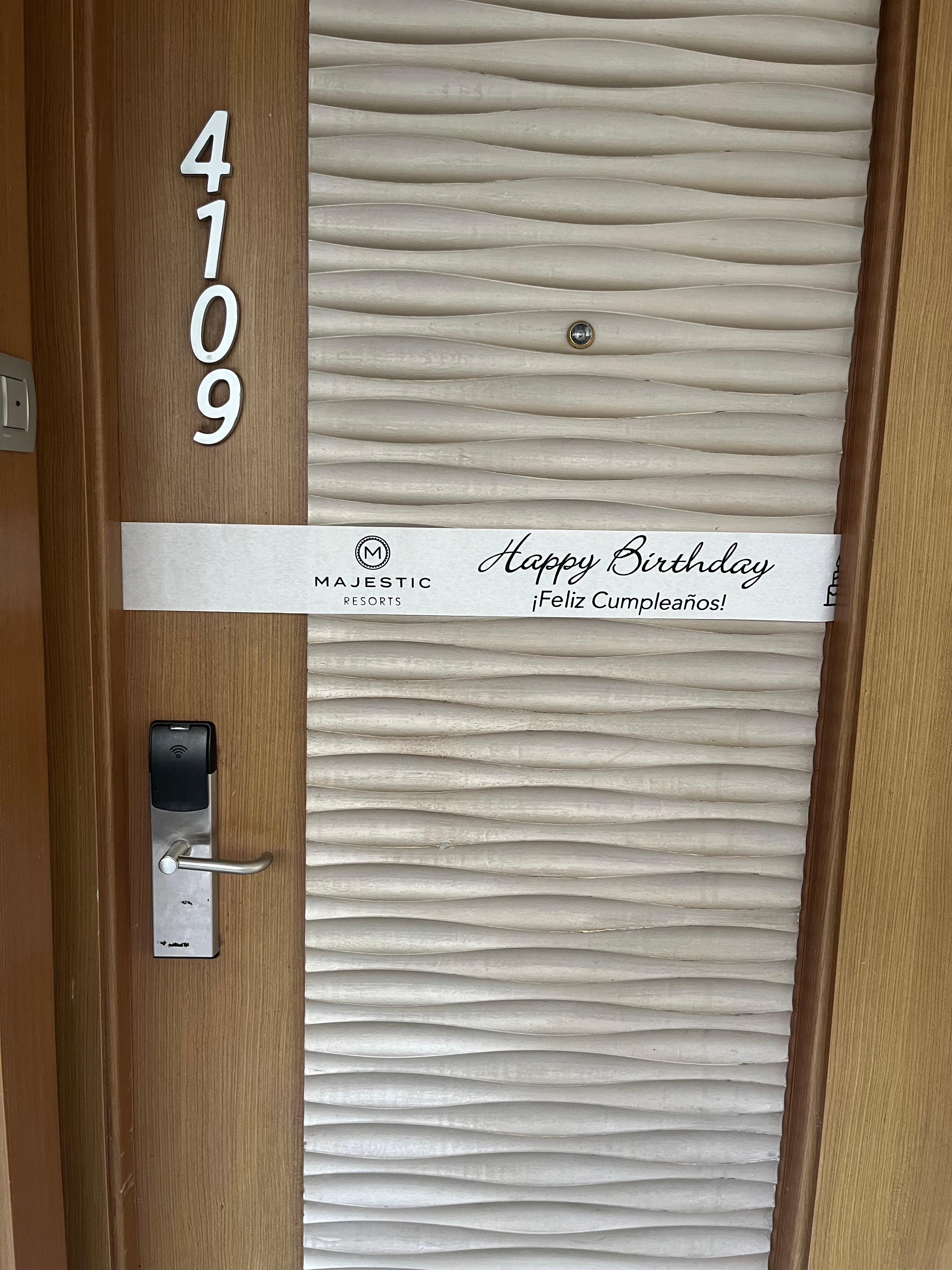 Close to mirage club and beach.