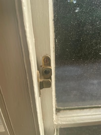Insecure Window
