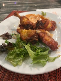 Yummy happy hour food free