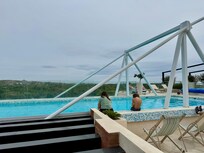 Rooftop swimming pool!