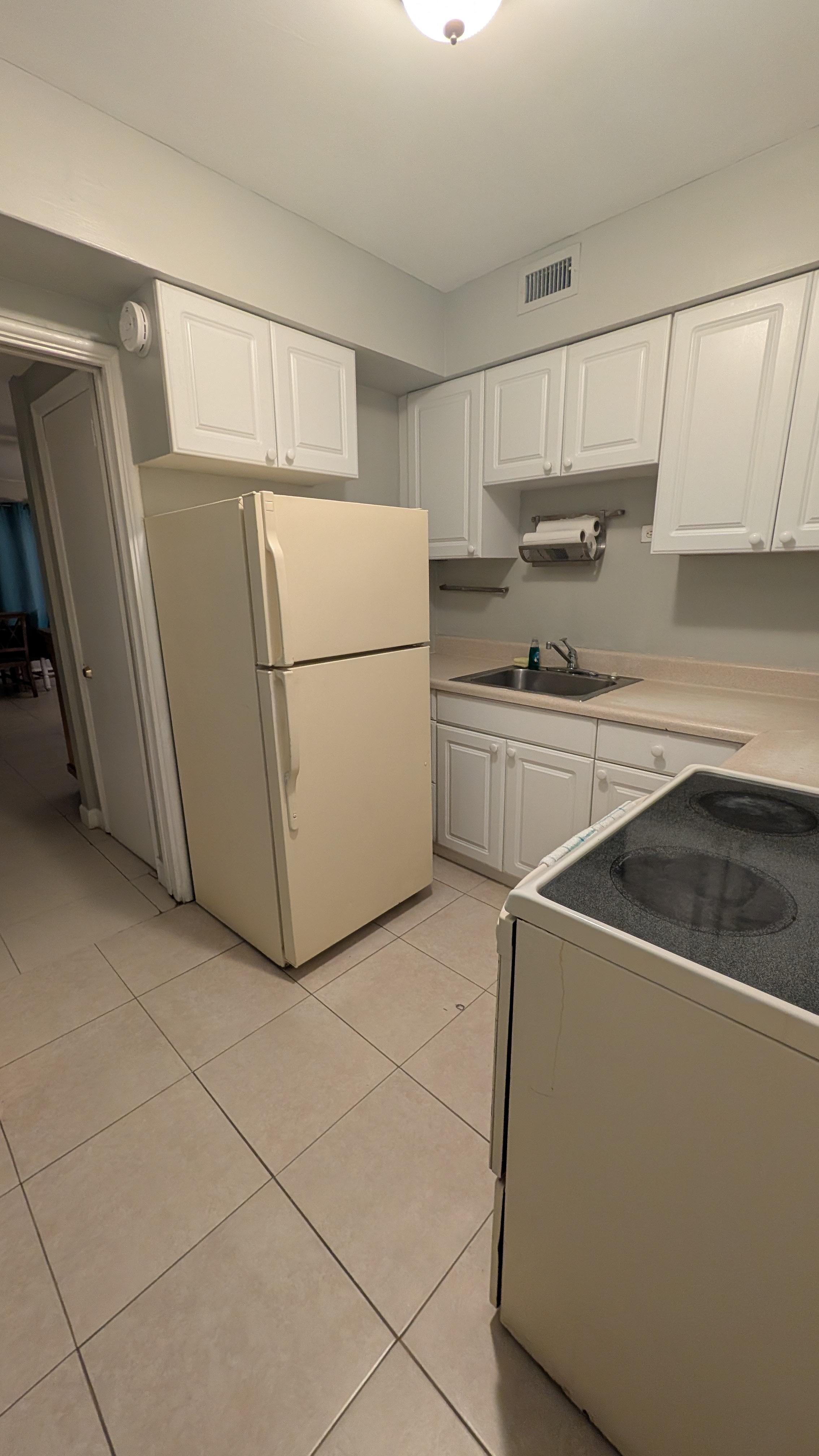 Kitchen with full size appliances 