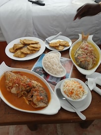 THANK YOU TO THE KITCHEN STAFF THAT HAD PREPARE THIS BEAUTIFULL MEAL AND IT WAS DELICIOUS
