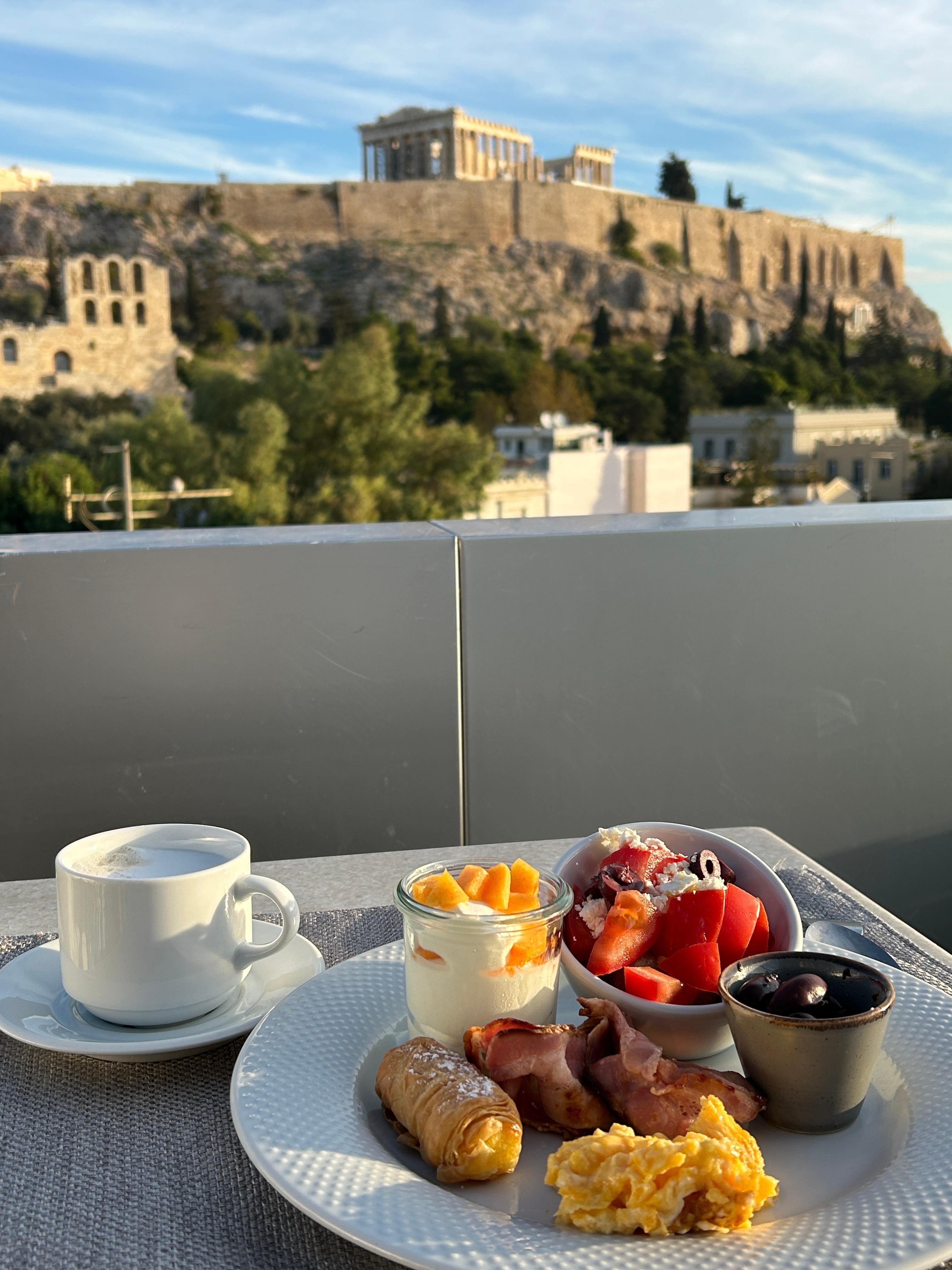 Wonderful breakfast with an amazing view!