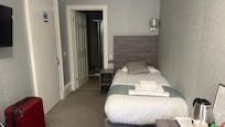 Zimmer 7, Einzelzimmer im Souterrain