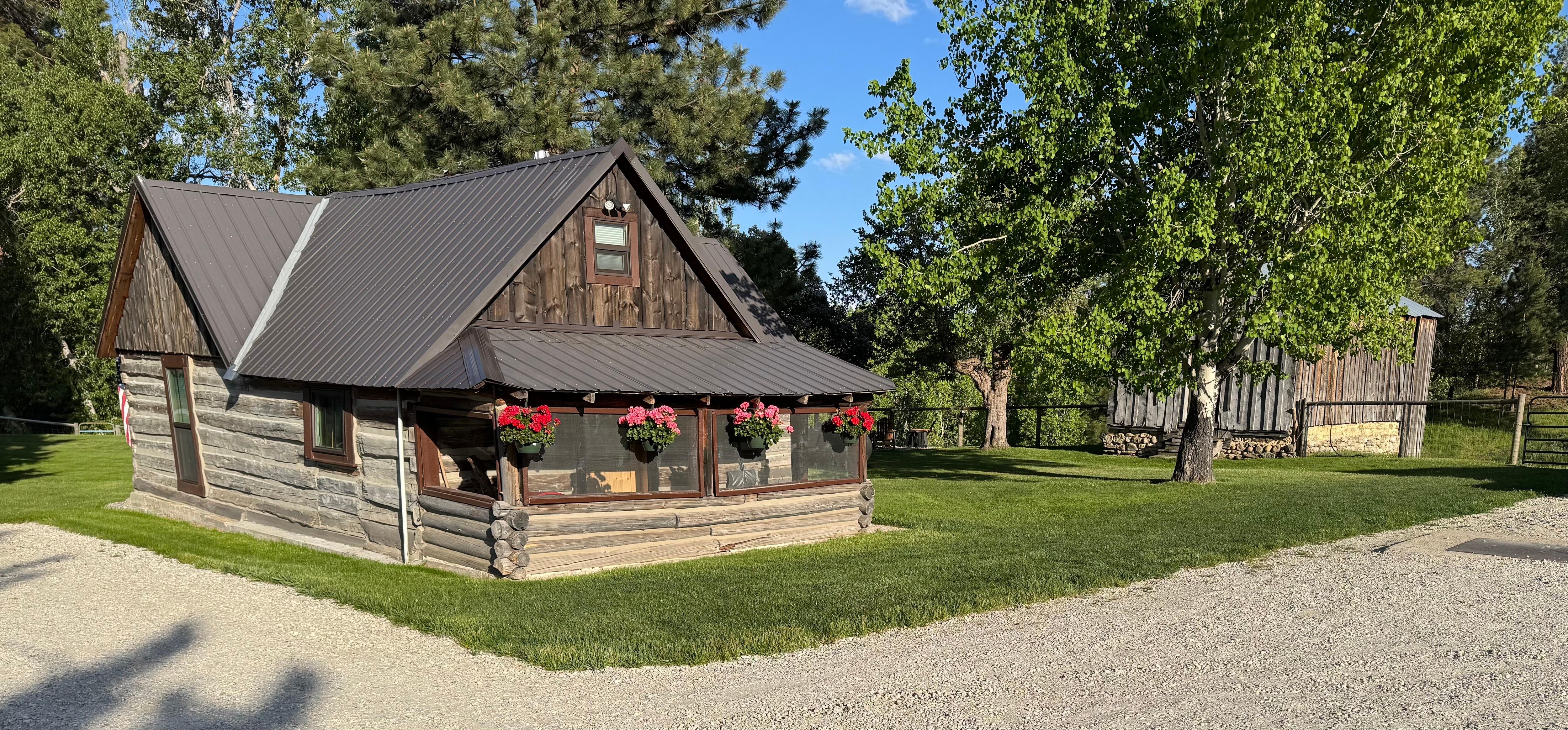 Such a well-cared for place to stay.  Eric did a top-notch job of restoring the cabin.