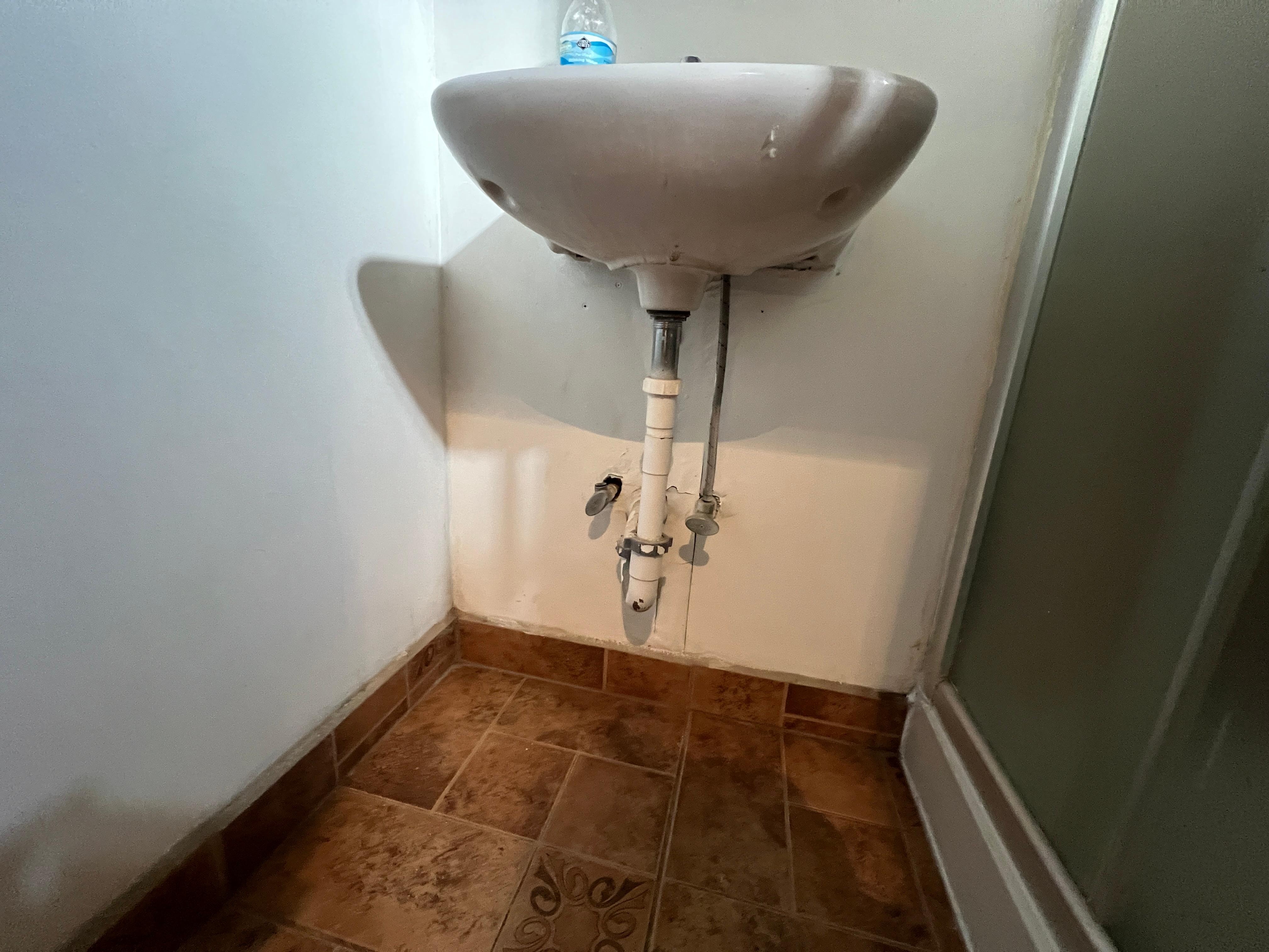 The sink with only cold water connected and reversed cold knob ws a deal breaker