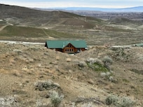 The house is a fit for this terrain!