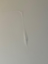 Ceiling above the bed