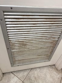 Vent at front entrancr