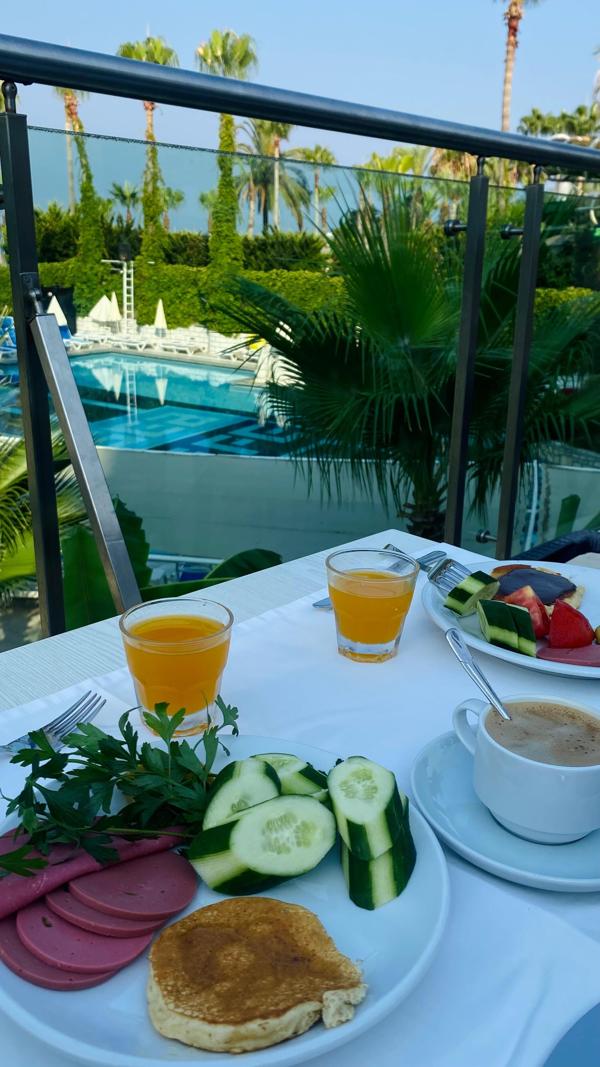 Petit déjeuner. 