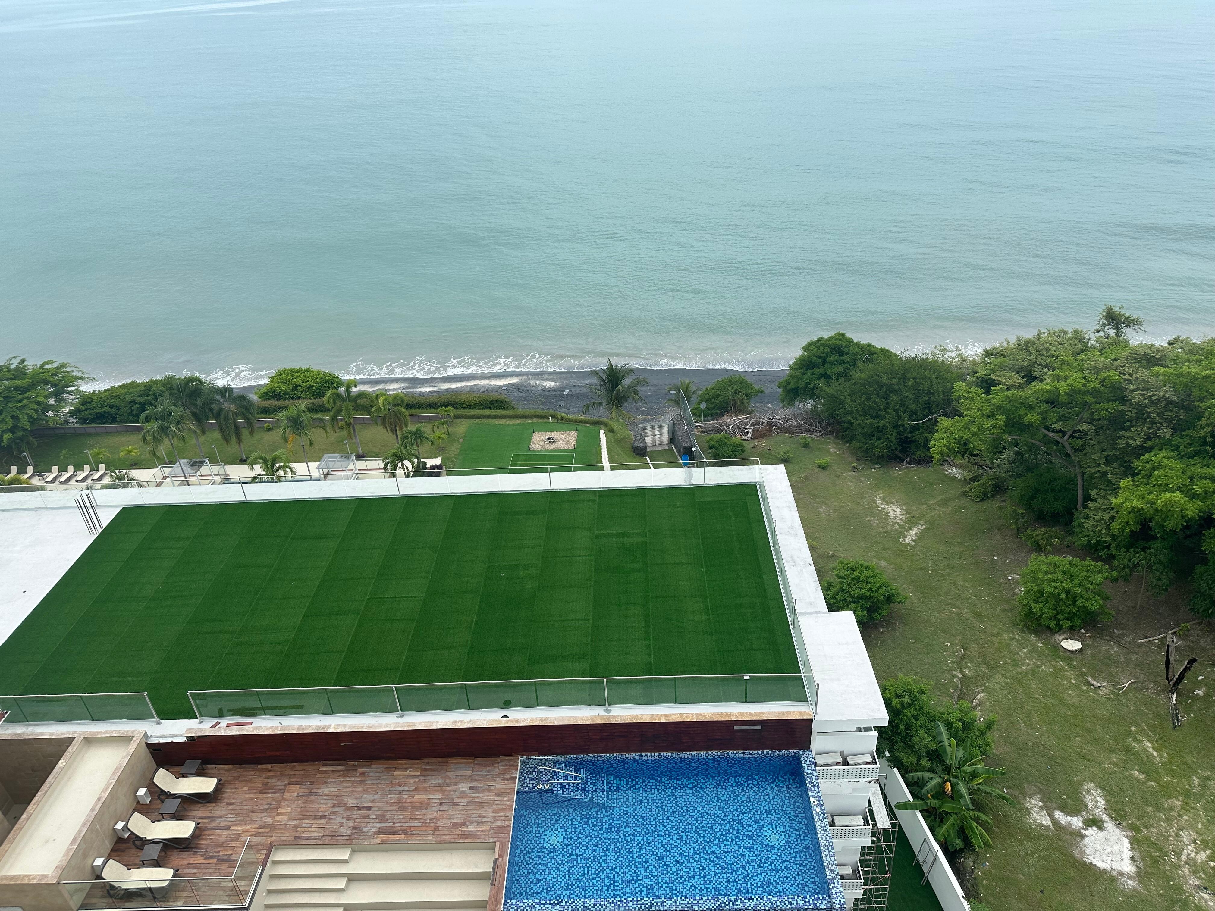 3 pools to choose from. 