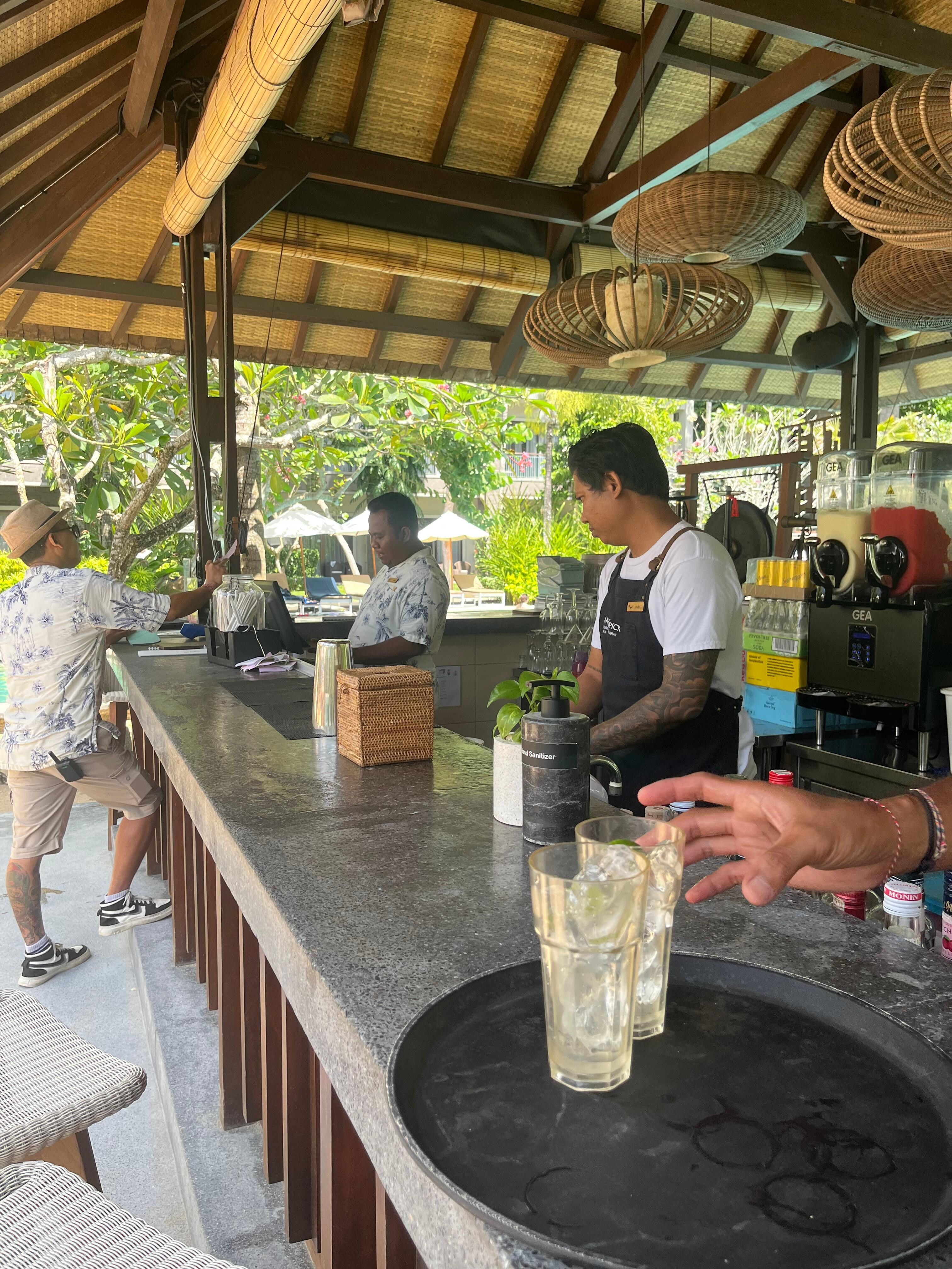 Pool bar-great staff!
