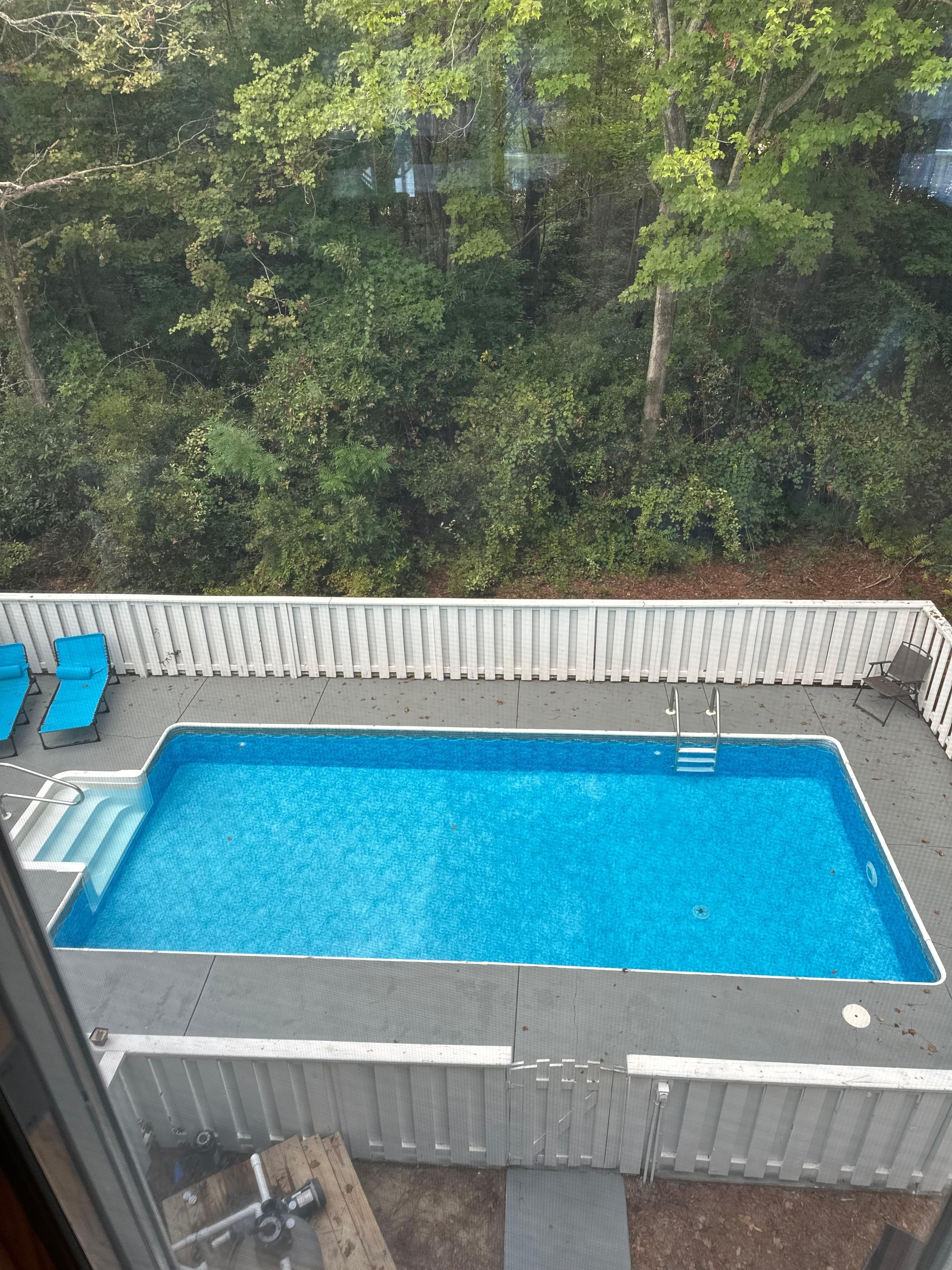 Nice clean, inviting pool