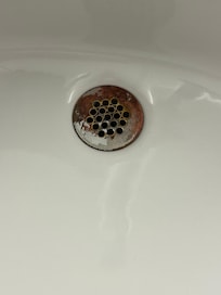 Rusty sink drain