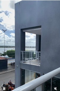 Faxada frontal do hotel