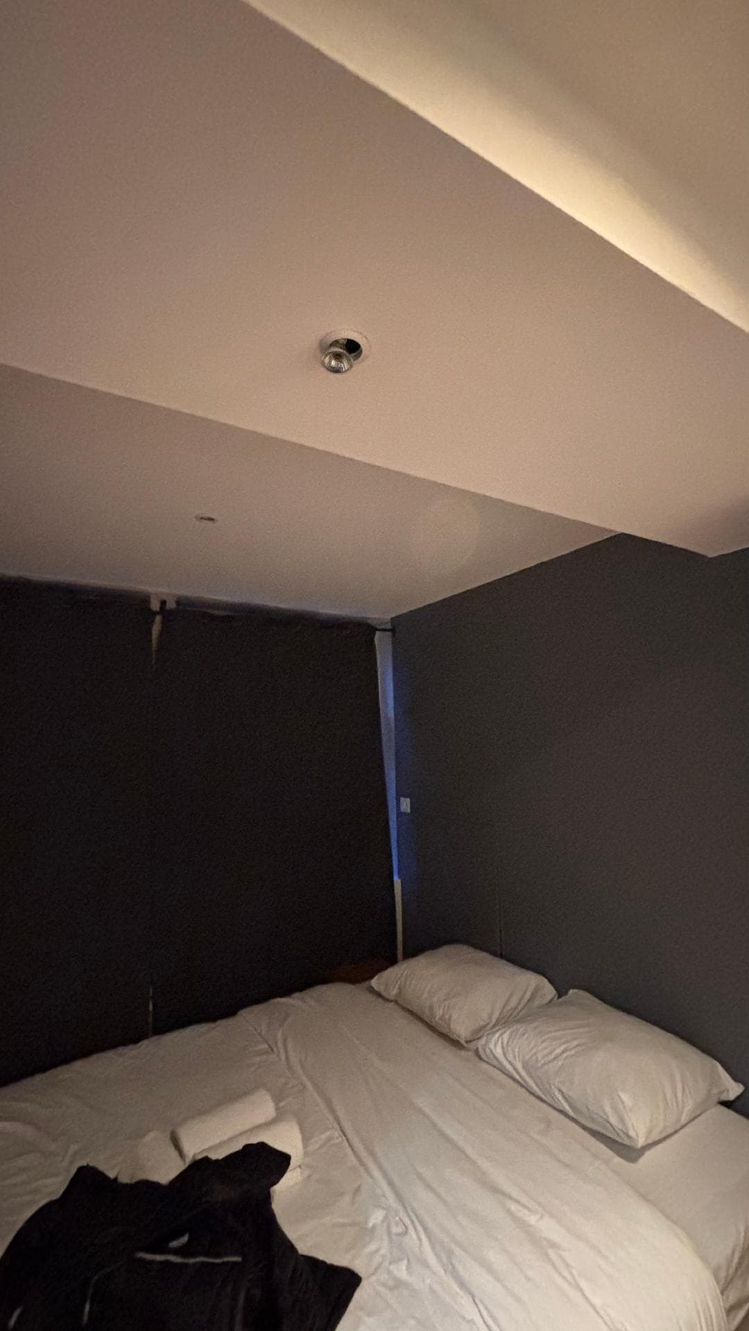 Light hanging out of socket-- nonfunctional