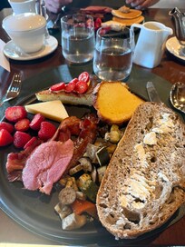 Breakfast buffet sample at Couteau