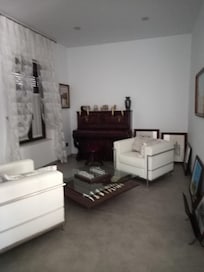 Sala de estar de primer piso