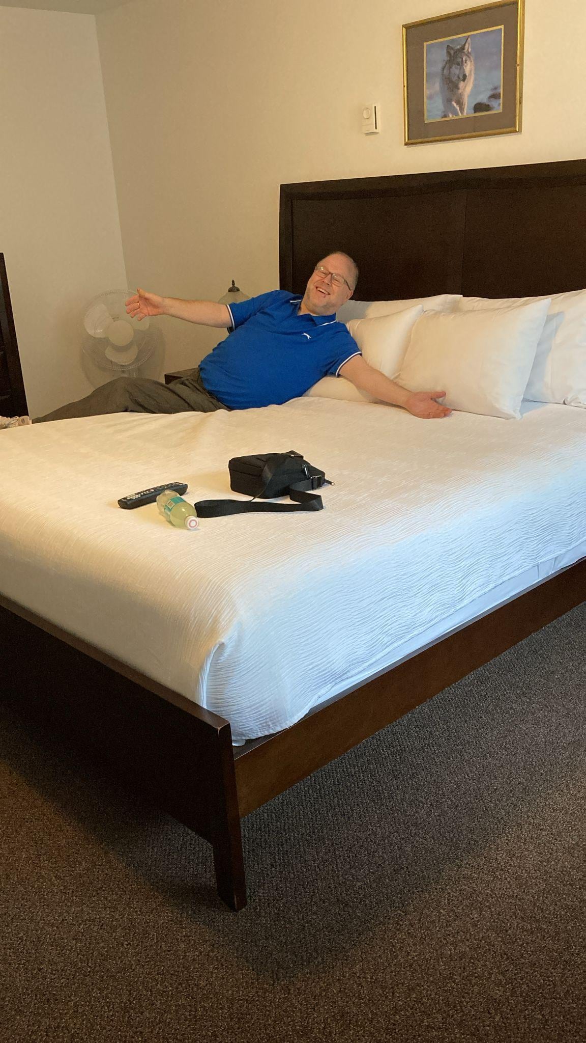 King size bed 