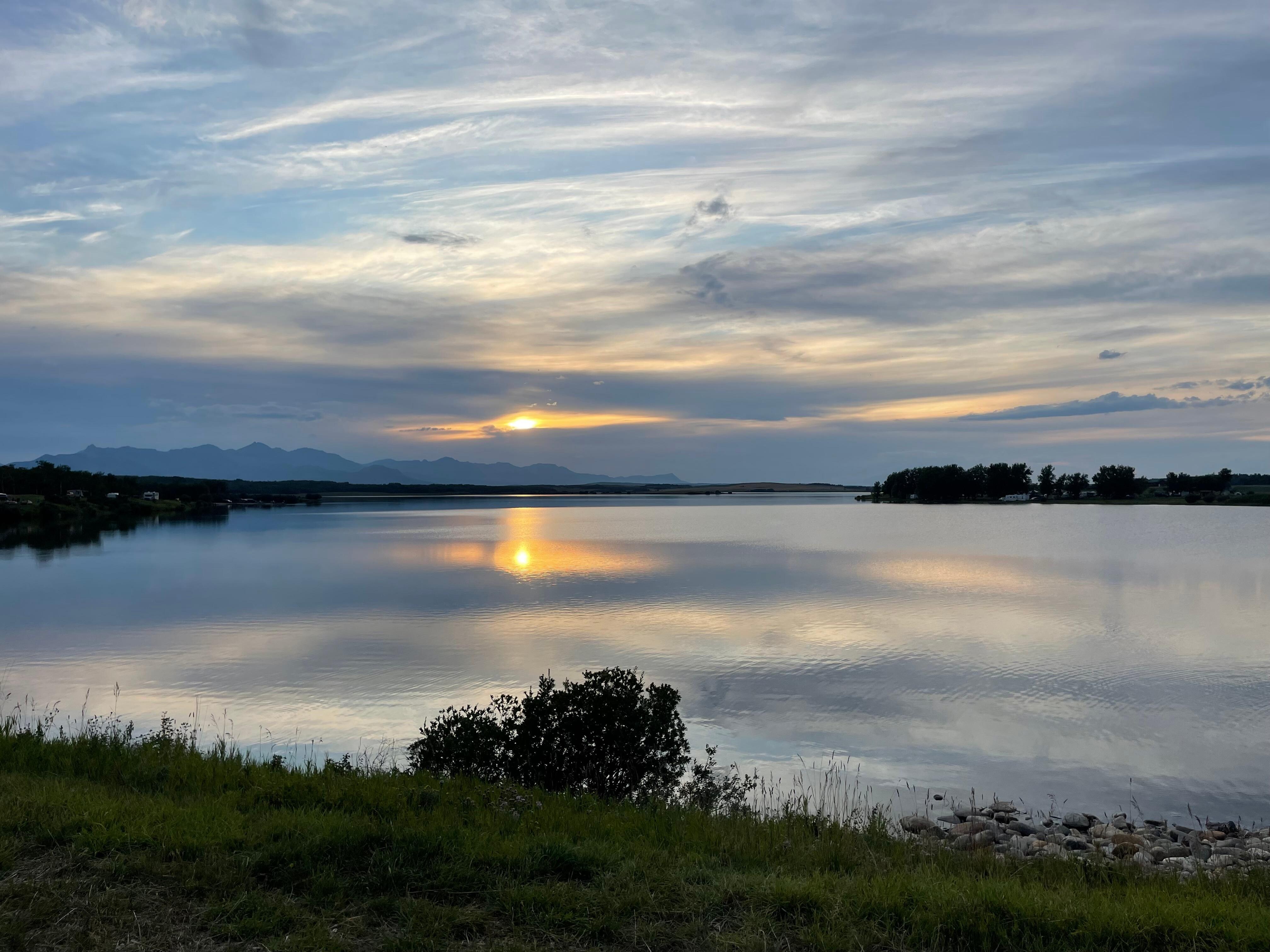 Payne Lake is a short walk from this unit