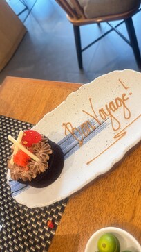 After staying 20 days at Seda North Vertis they prepared us a Bon voyage cake. Thank you buffet Breakfast Team. Awesome manager with a great team. Thank you!