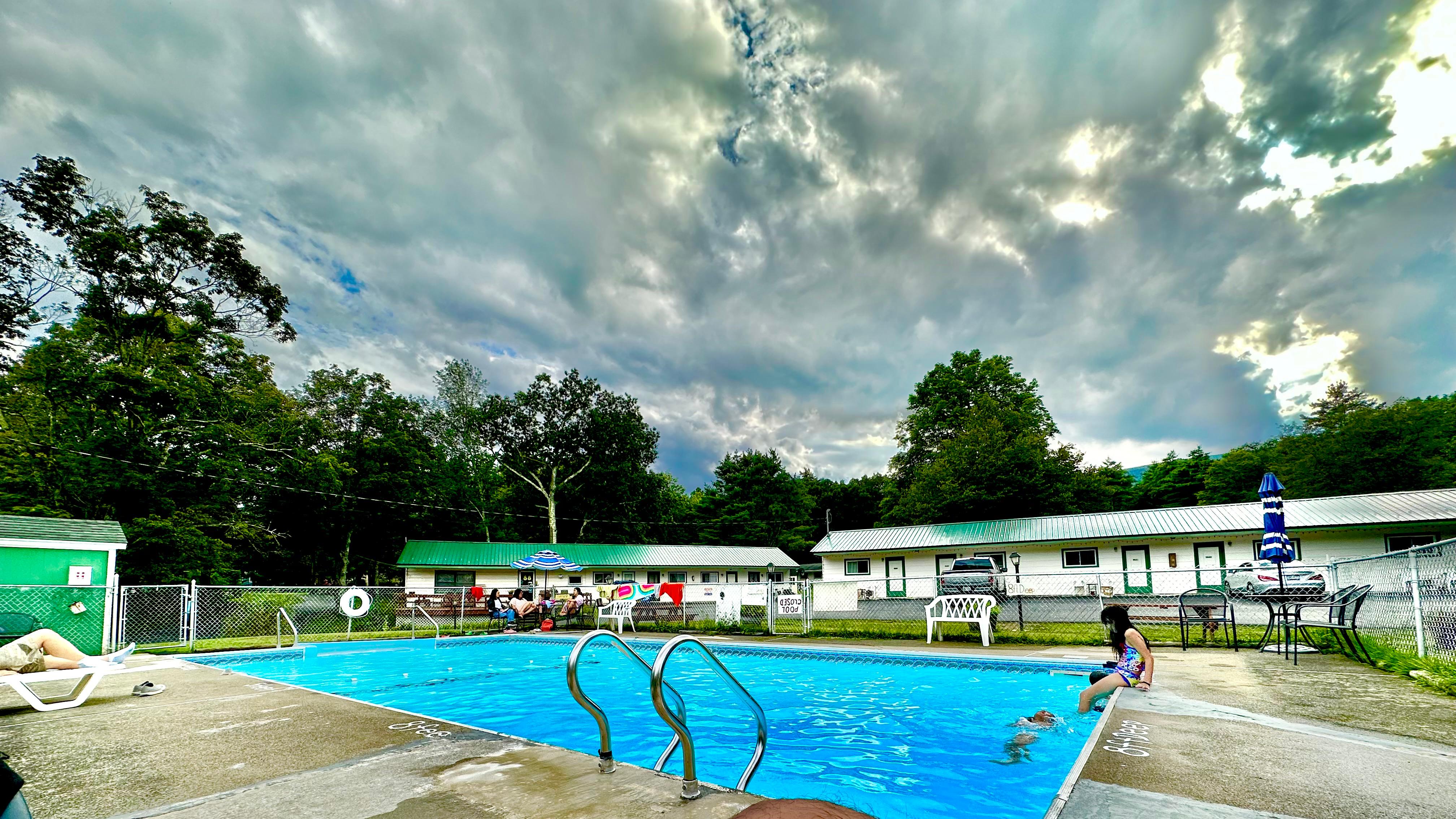 Decompressing poolside:)