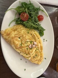 Omelet med skinke fra morgenmaden