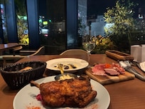 同様
骨付き地鶏もくわわり