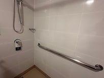 Acumulación de agua; mal drenaje.