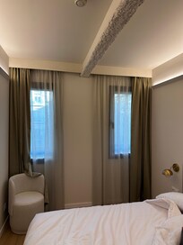 Mucha luz en la habitación