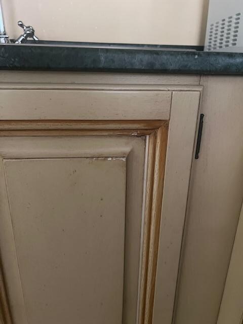 kitchen cabinet