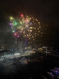 Room Harbour view on level 27 was amazing.