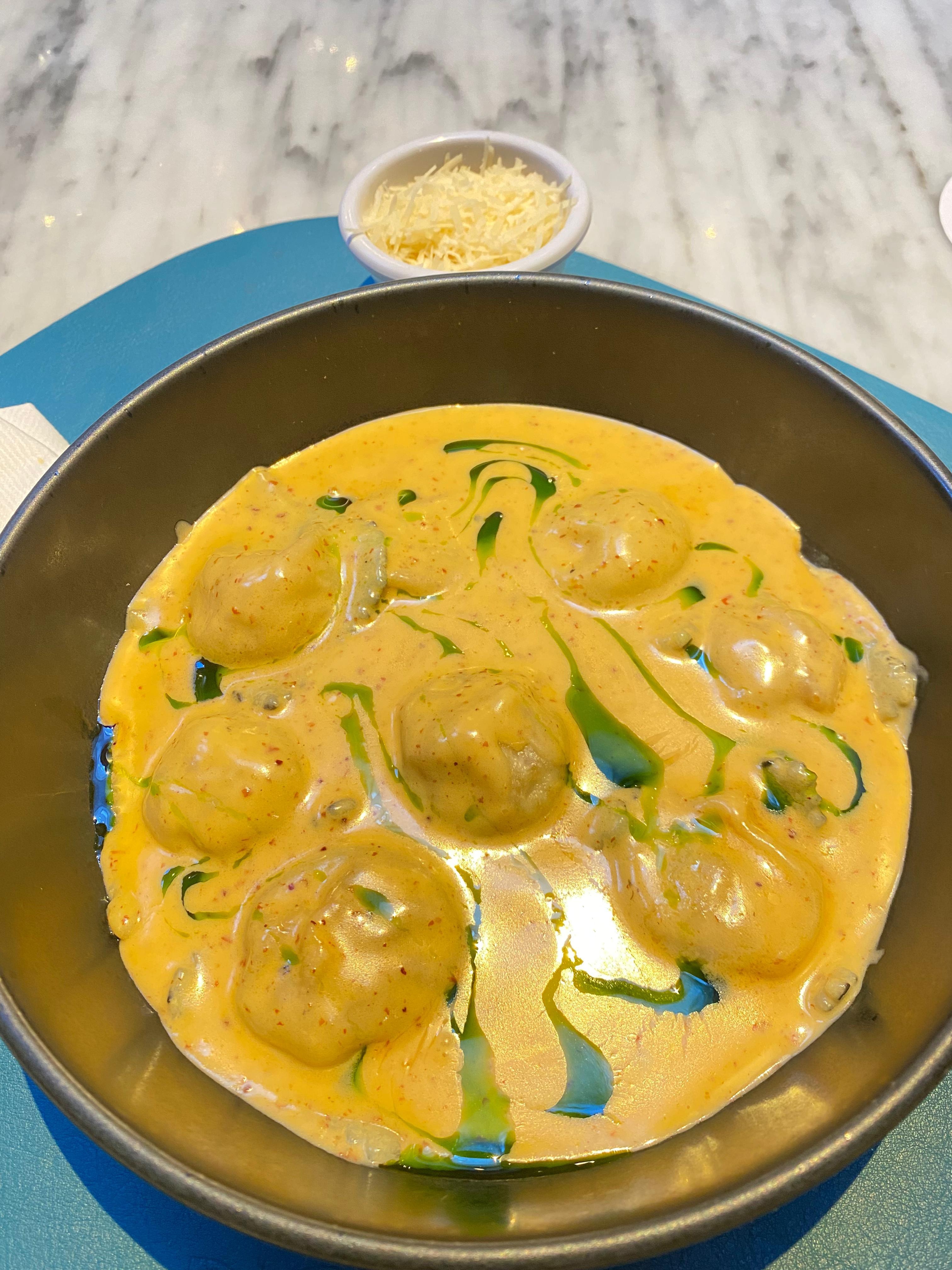 Ravioli de camarones