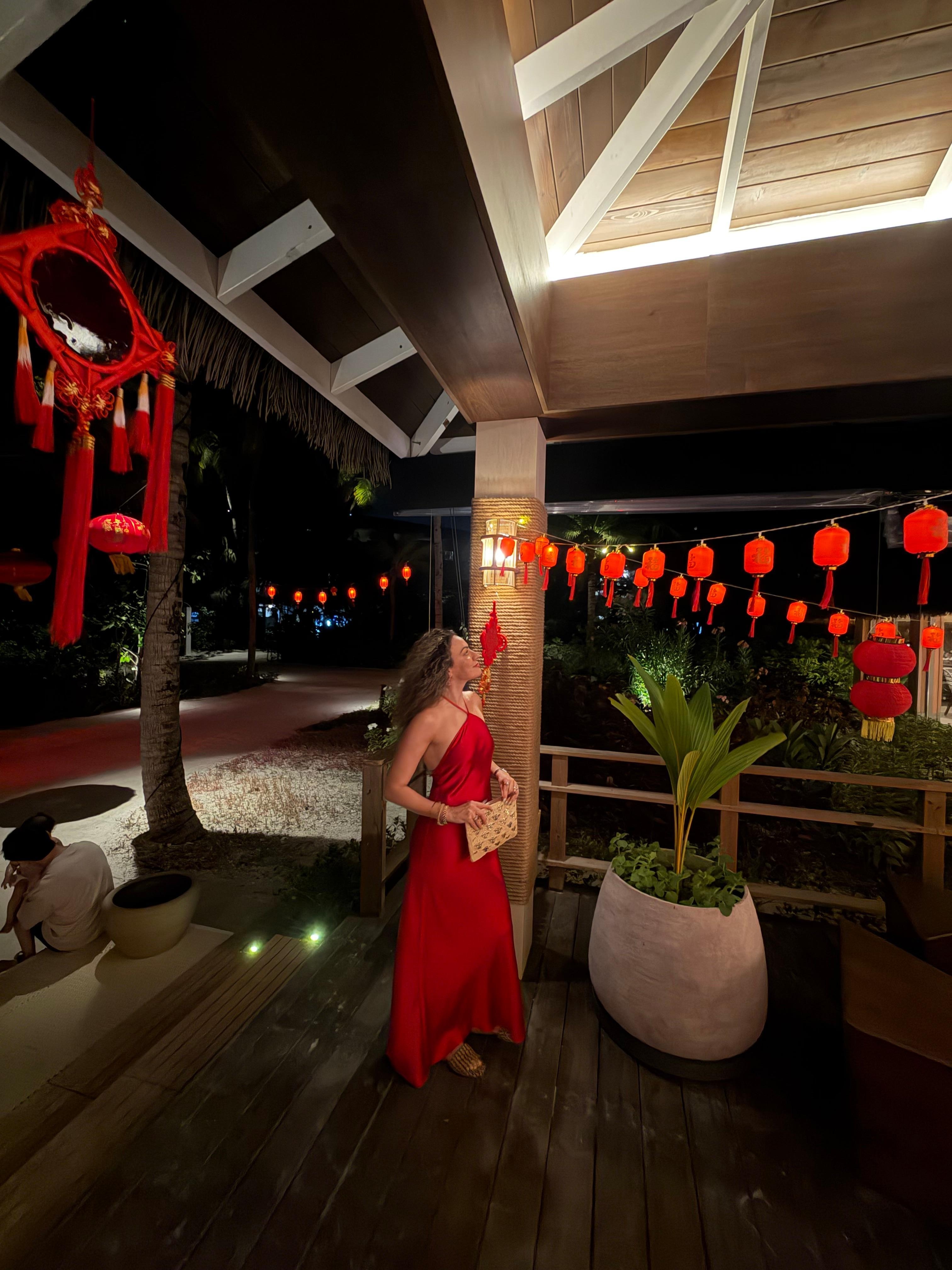 Baraveli restaurant is a brand new experience everyday day adapting food choices and drinks to the events and never boring!