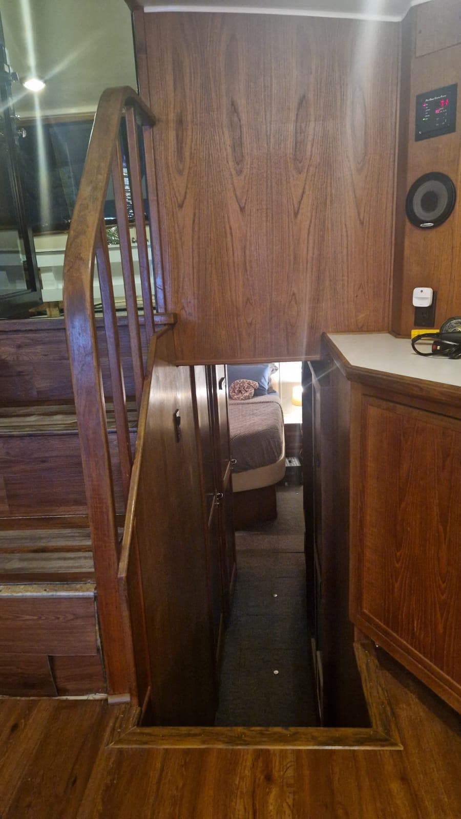 Corridor to rear bedroom