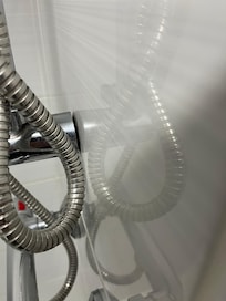 Loose shower rail