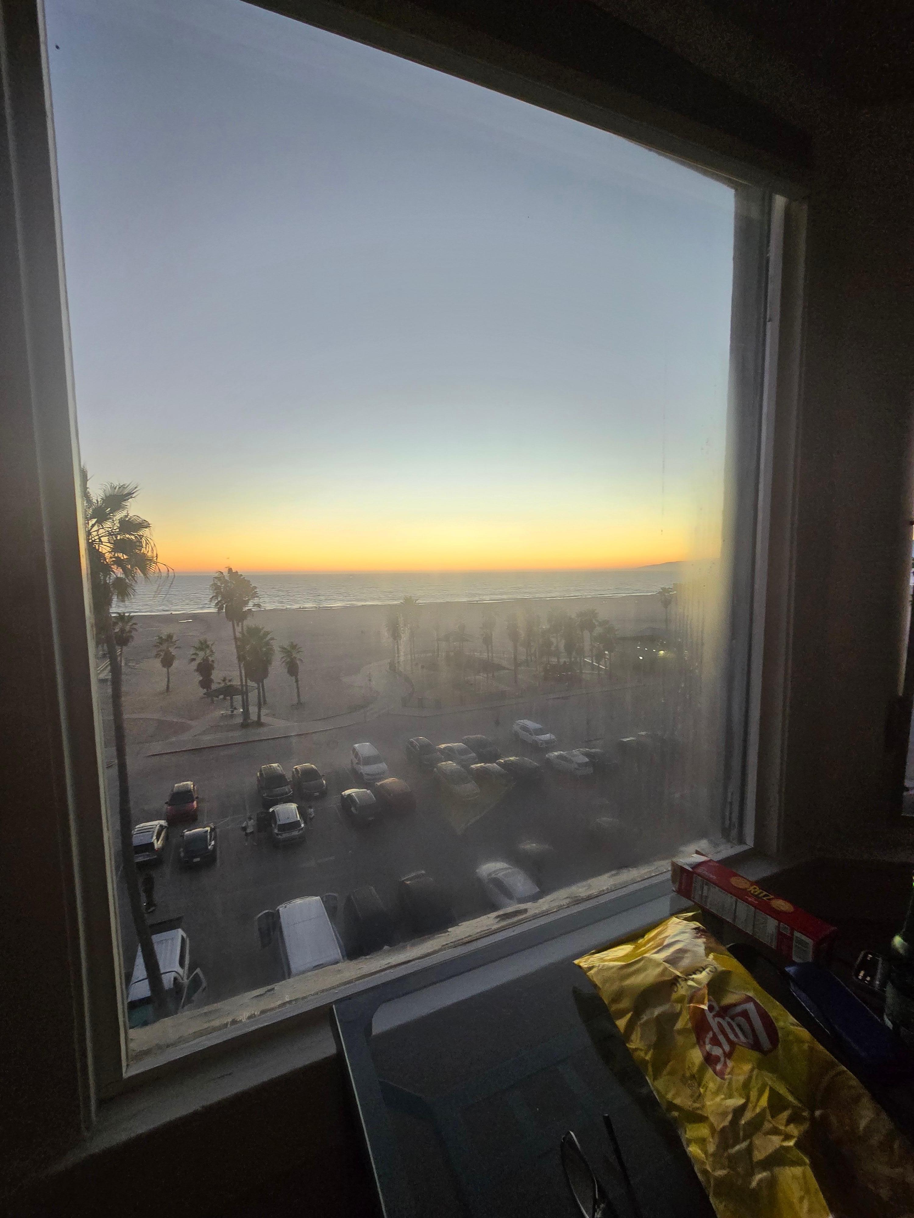 Every pic was blurry due to the state of the glass